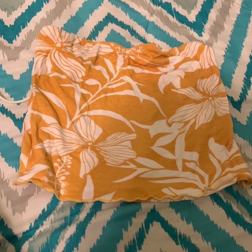 A EZwear Ruched Front Solid crop Tube top
